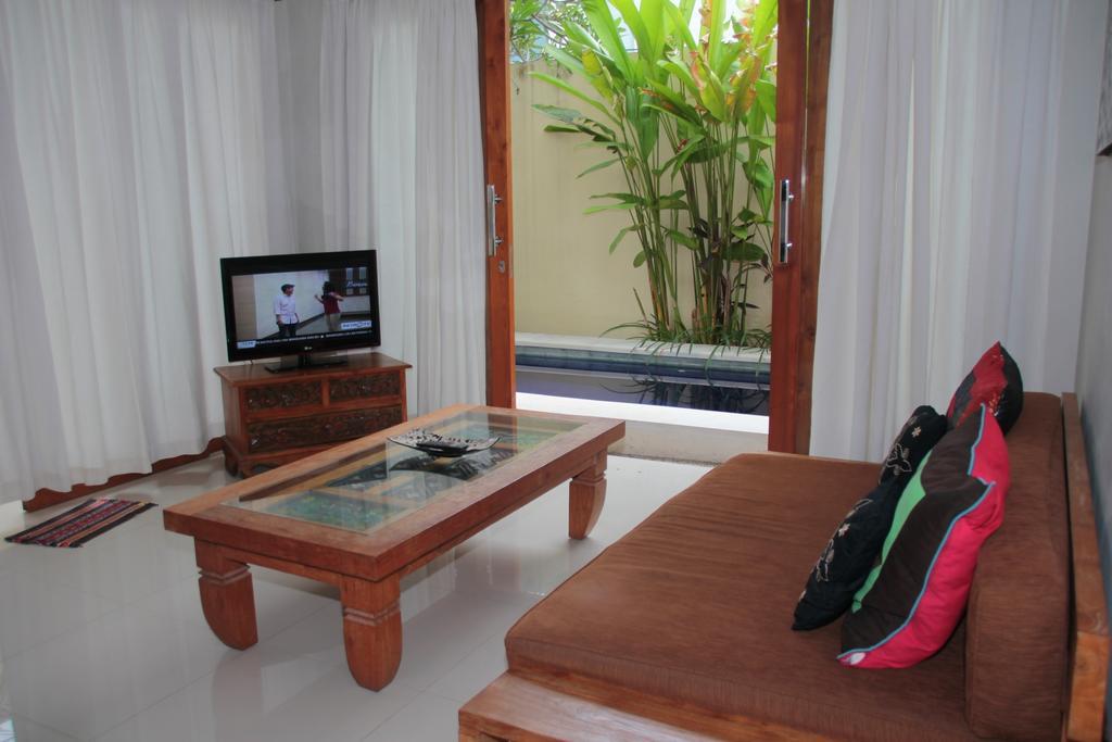 Villa Anyelir Seminyak Camera foto
