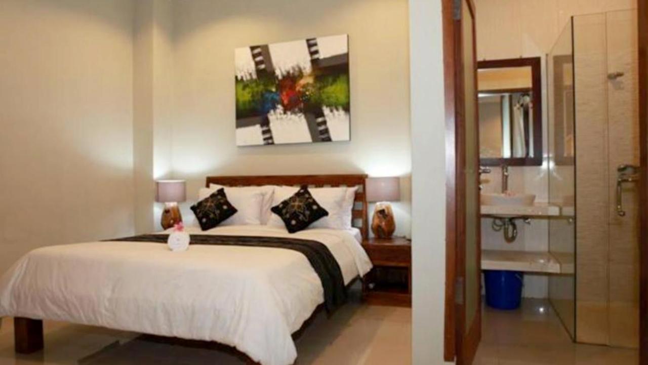 Villa Anyelir Seminyak Esterno foto