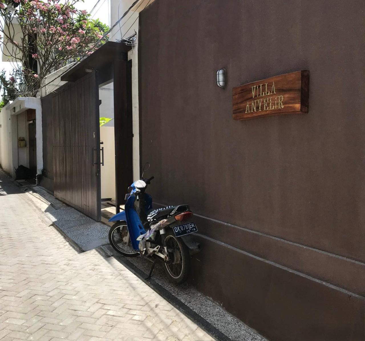 Villa Anyelir Seminyak Esterno foto